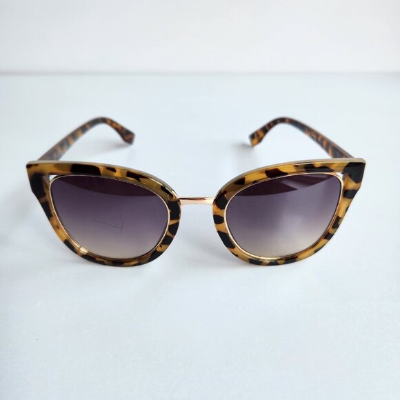 Circus by Sam Edelman Tortoise Shell Cat-Eye Frame Sunglasses Gradient Lenses - Picture 2 of 10